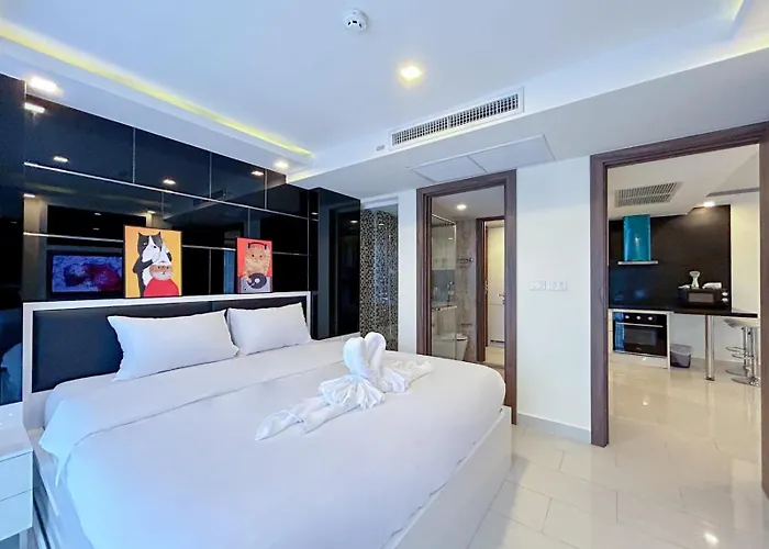 Grand Avenue Residence Condominium